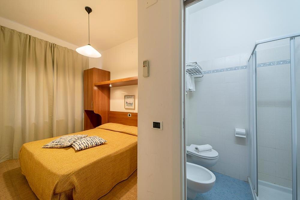 Hotel Belmare Порто Адзуро Екстериор снимка
