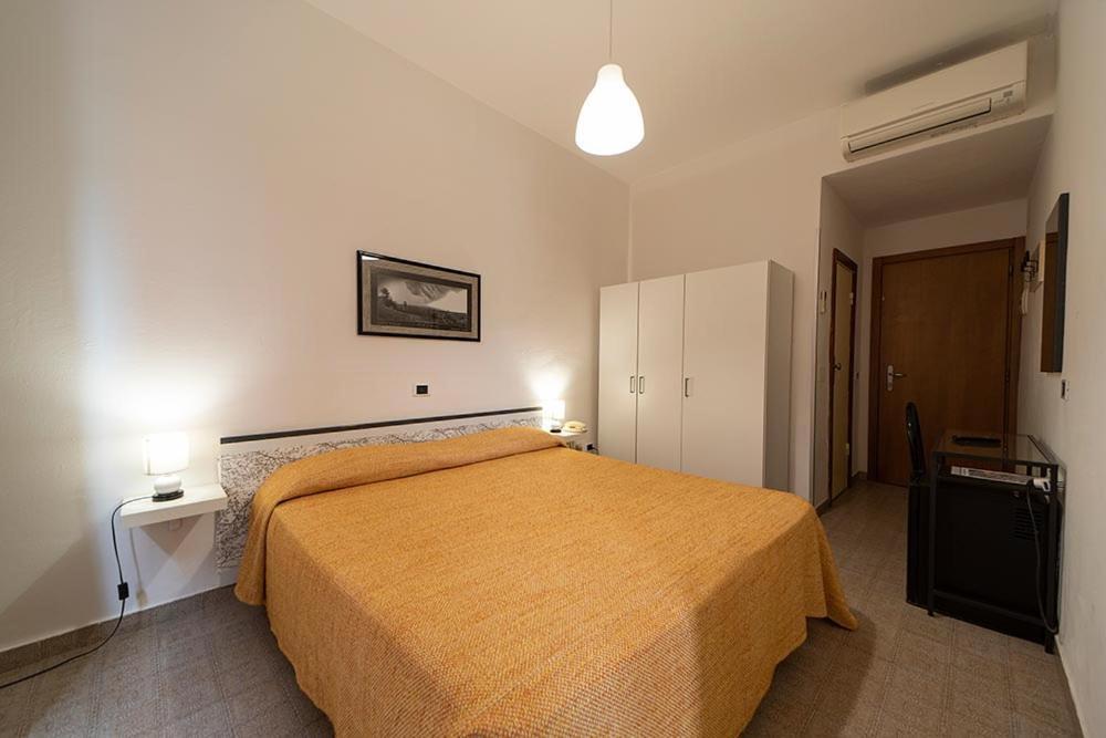 Hotel Belmare Порто Адзуро Екстериор снимка